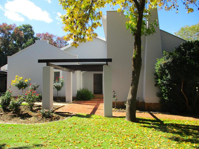 4 Bedroom Property for Sale in Heuwelsig Free State